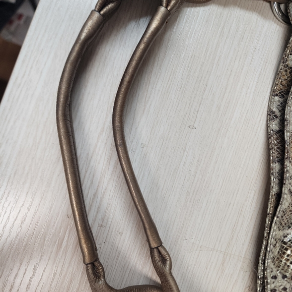 B. MAKOWSKY Shoulder snakeskin Hand Bag leather purse .Like new condition. - Picture 10 of 11